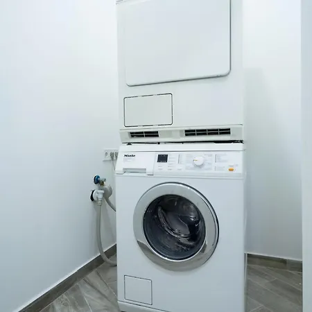 Apartamento Lovely At Location