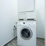Apartament Lovely At Location